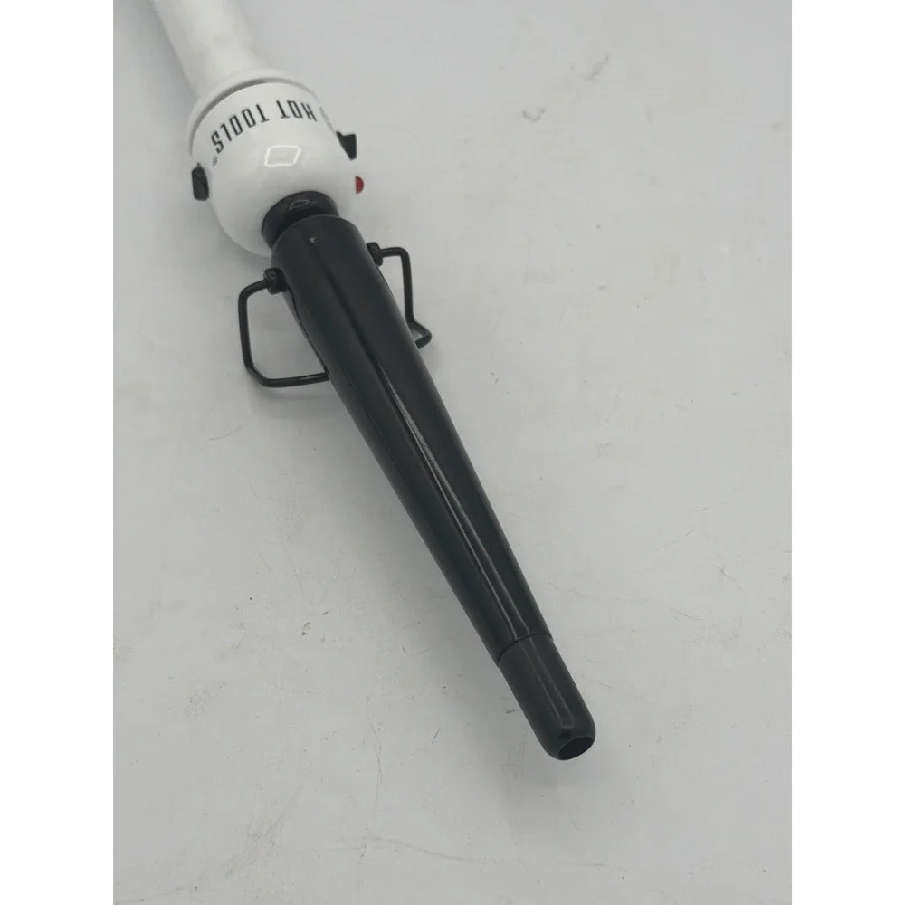 Hot Tools Professional Nano Ceramic Tapered Curling Wand White Handle